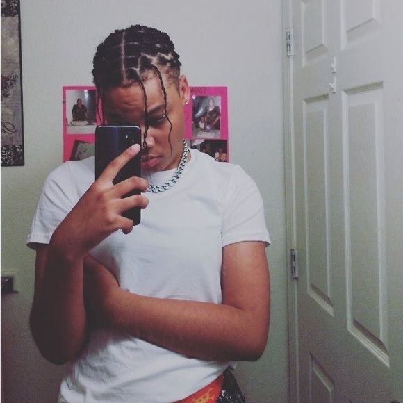 Meet your Posher, Ace - Picture 1 of 1